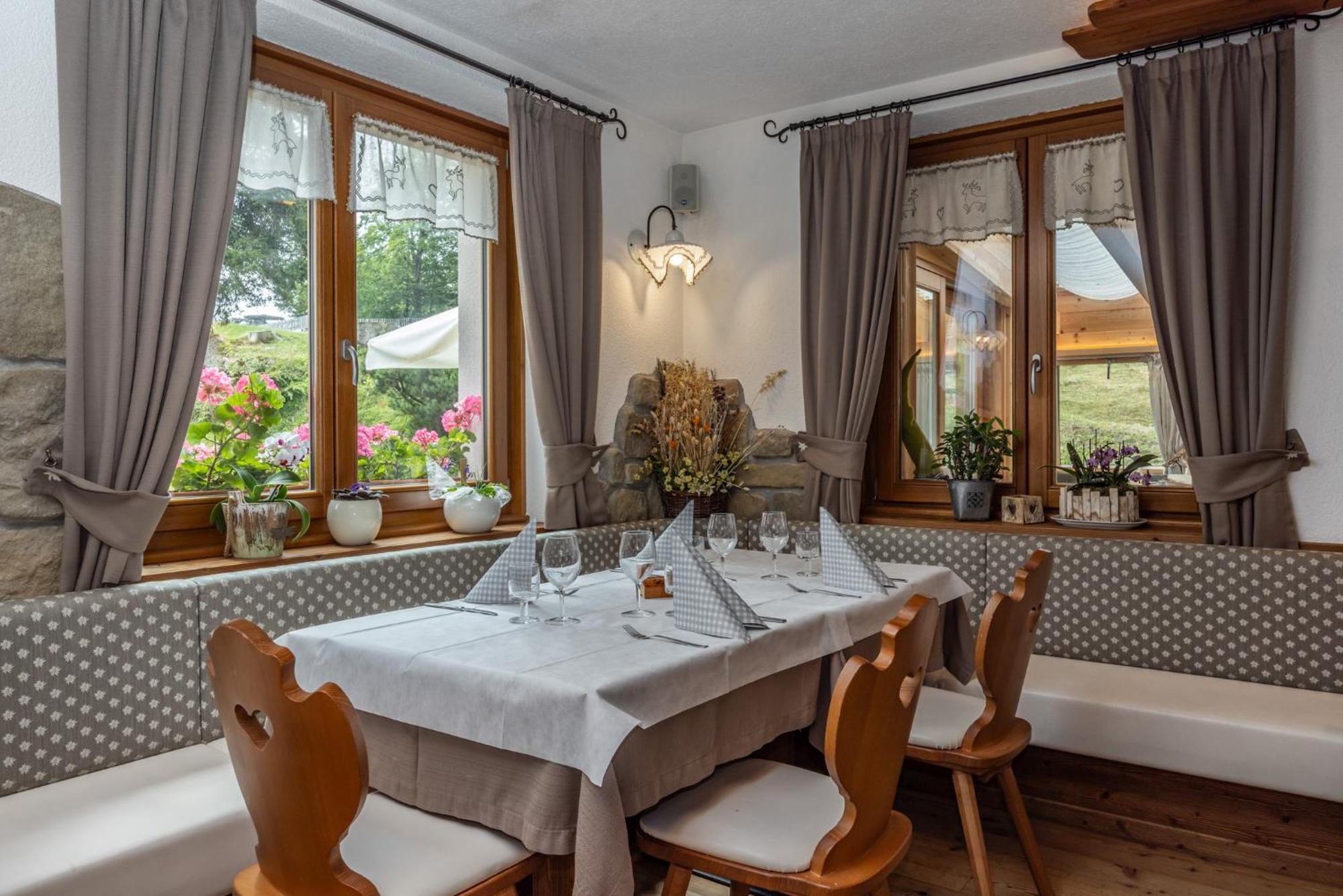 Rifugio La Montanara Villa Molveno Ngoại thất bức ảnh