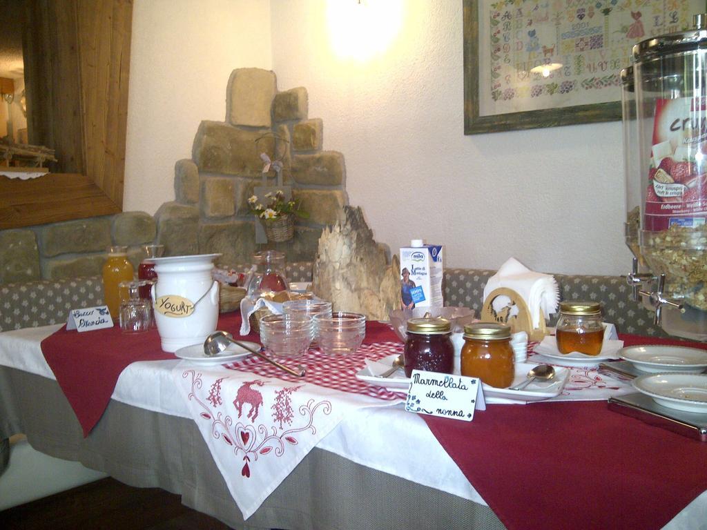 Rifugio La Montanara Villa Molveno Phòng bức ảnh