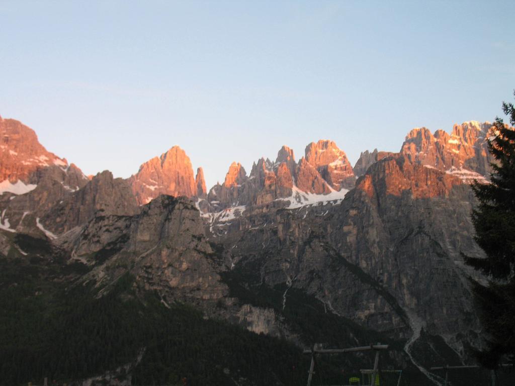 Rifugio La Montanara Villa Molveno Phòng bức ảnh